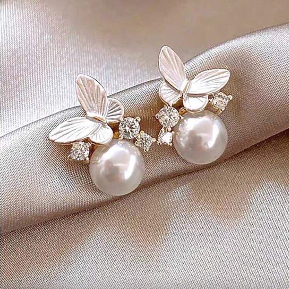 Elegant Pearl and Butterfly Earrings